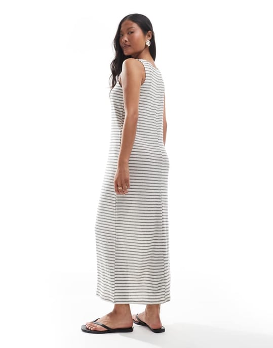 Vero Moda Petite slubbig maxi tankklänning i monorandig - Image 4