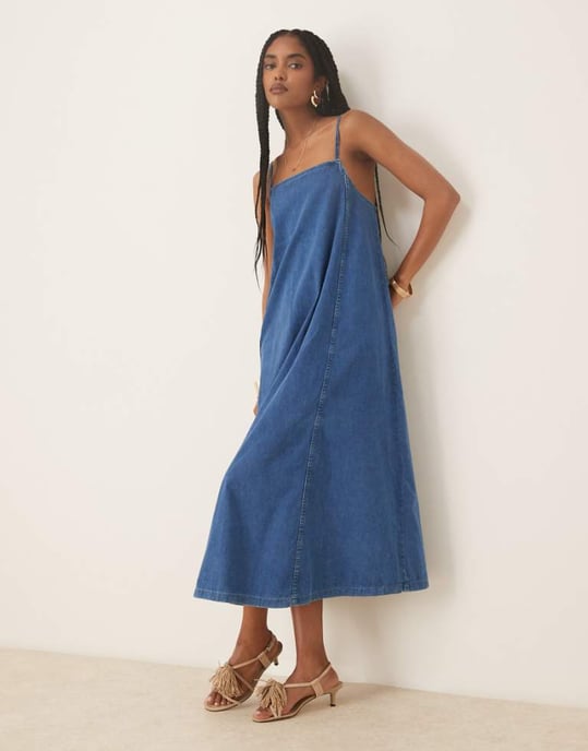 Nobody's Child Jazmine trapeze denim midi dress in mid blue - Image 1