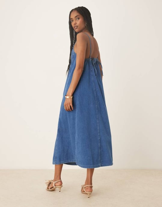 Nobody's Child Jazmine trapeze denim midi dress in mid blue - Image 3
