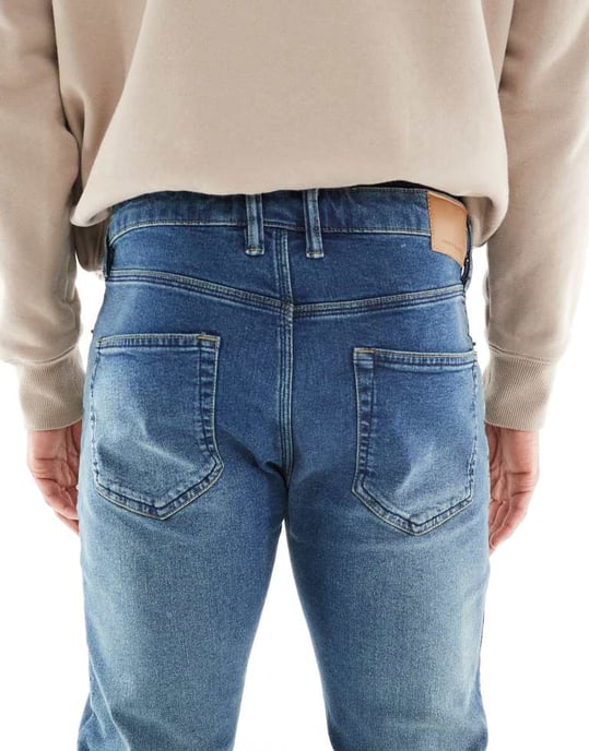 French Connection smal passform jeans i mid blue - Image 4