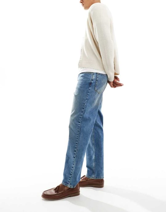 ASOS DESIGN rak passform jeans i ljus tvättblå - Image 3