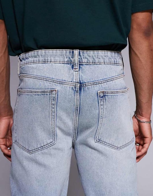 ASOS DESIGN raka jeans i ljus tvätt med toning - Image 4