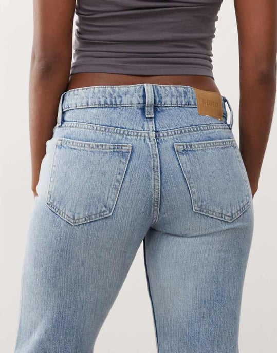Weekday pil lågmidjade raka jeans i blåtvätt - Image 4
