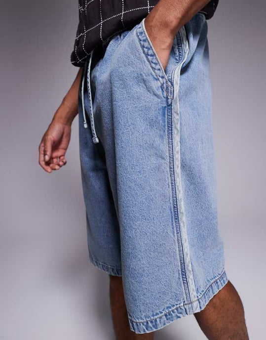 ASOS DESIGN denimshorts med sidostrand i ljusblå tvätt, längre längd - Image 4
