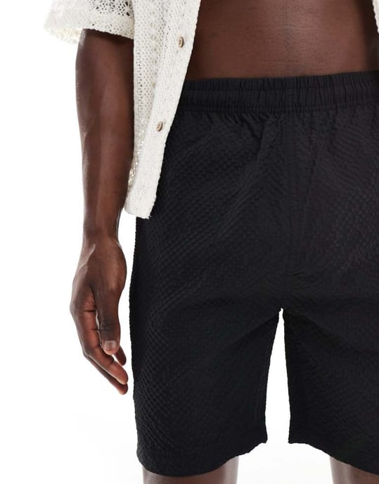 Brave Soul textured shorts in black - Image 4