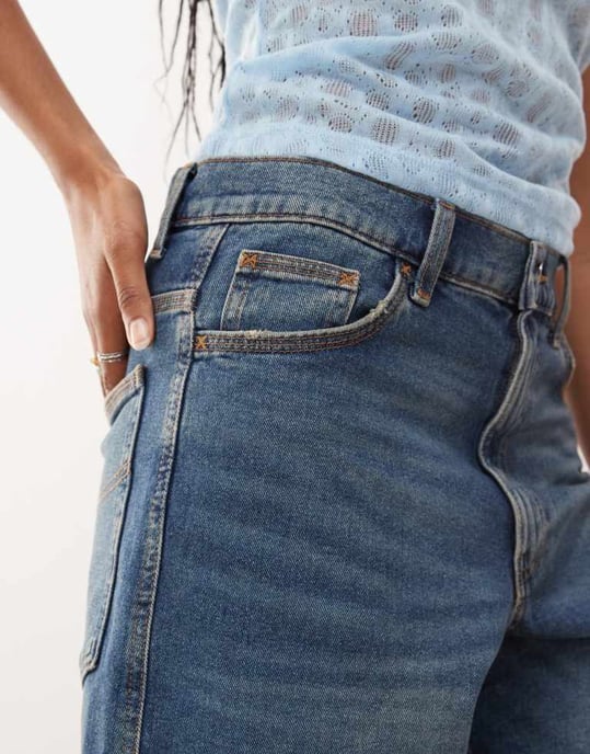 COLLUSION denim lösa jort i midwash - Image 4