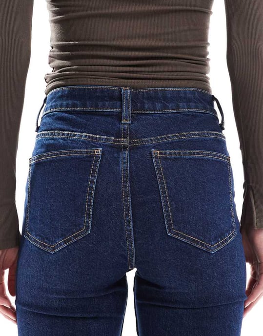 ASOS DESIGN Lång midja flare jeans i tvättad denim - Image 4