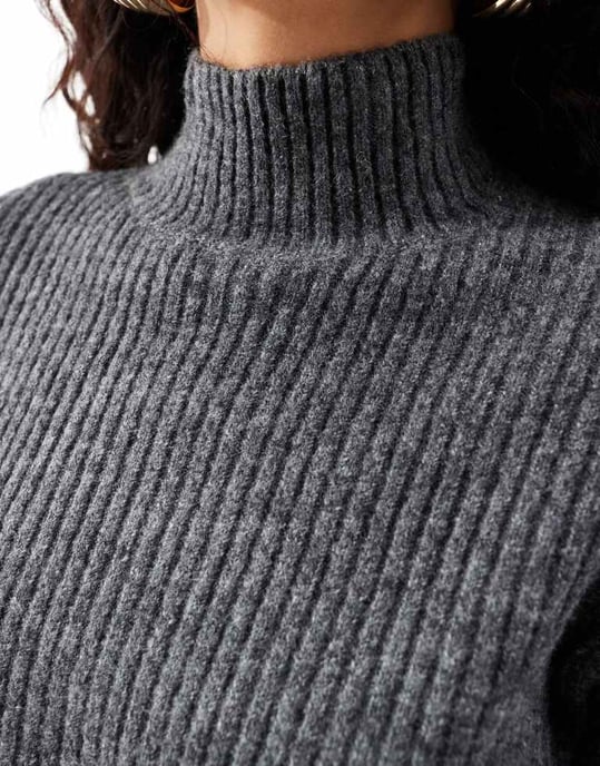 Pimkie high neck knitted mini jumper dress in charcoal - Image 4