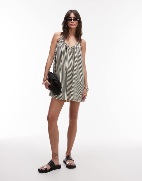 Topshop halterneck mini trapezklänning i monorand - Image 2