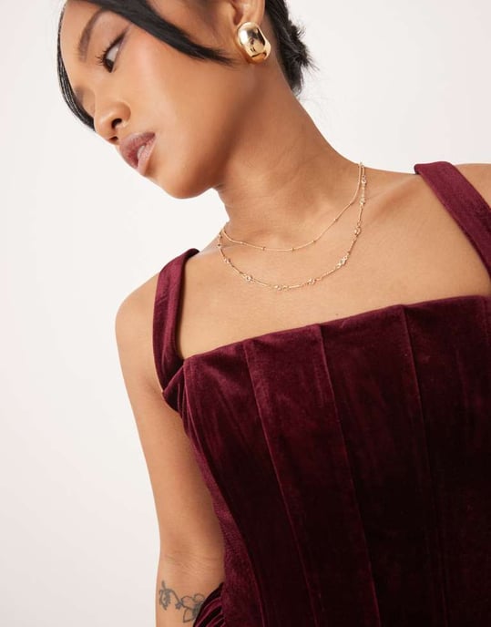 Forever New Petite structured hem mini dress in red - Image 3