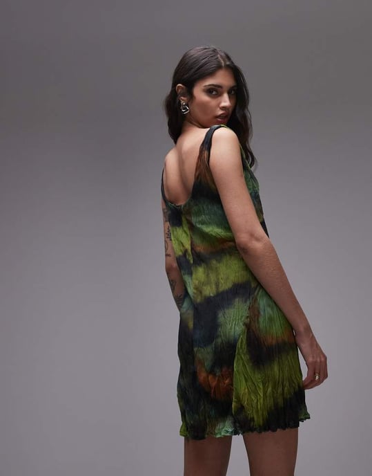 Topshop krinklad mesh v-ringad flippig mini-klänning i flerfärgad - Image 3