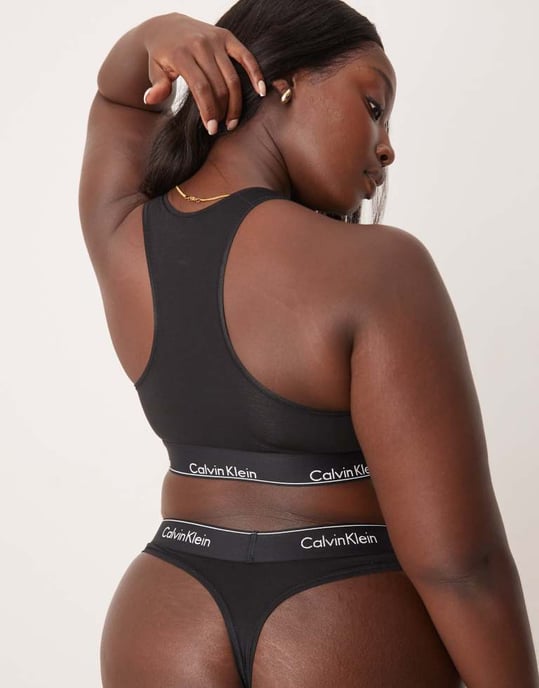 Calvin Klein Plus modern bomull utan foder racerback logoband bralette i svart - Image 2