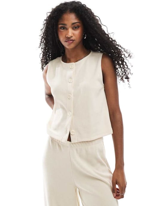 Miss Selfridge premium mjuk ribbad väst co ord i ivor - Image 1