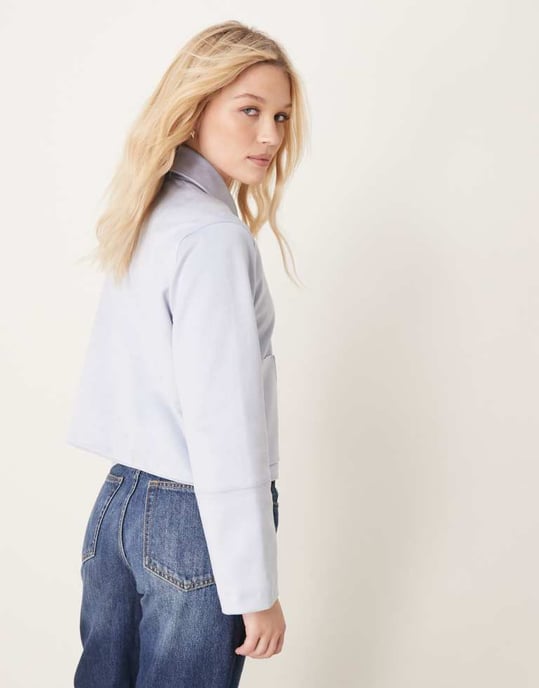 Abercrombie & Fitch vegansk mocka knapplöst jacka i ljusblått - Image 3