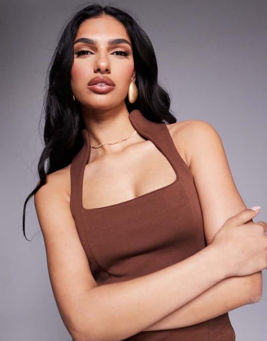 ASOS DESIGN ponte racer topp med rundad halsringning i choklad - Image 4
