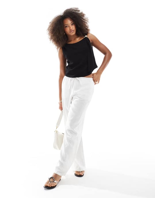 ASOS DESIGN linnemix topp med detaljer i svart - Image 2