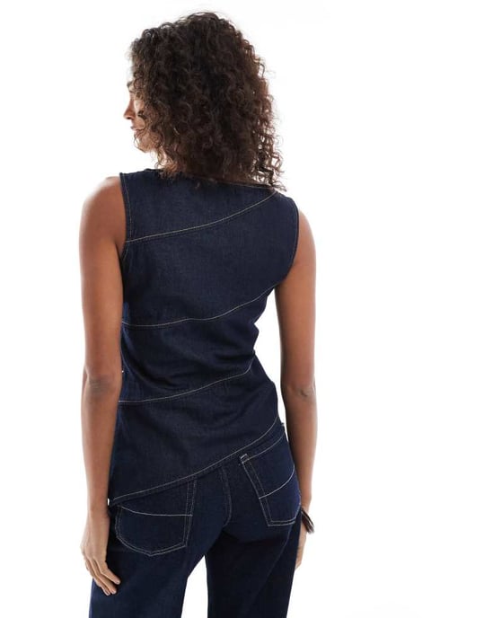 ASOS DESIGN asymmetrisk denimtopp med exponerade sömmar i indigo - Image 4