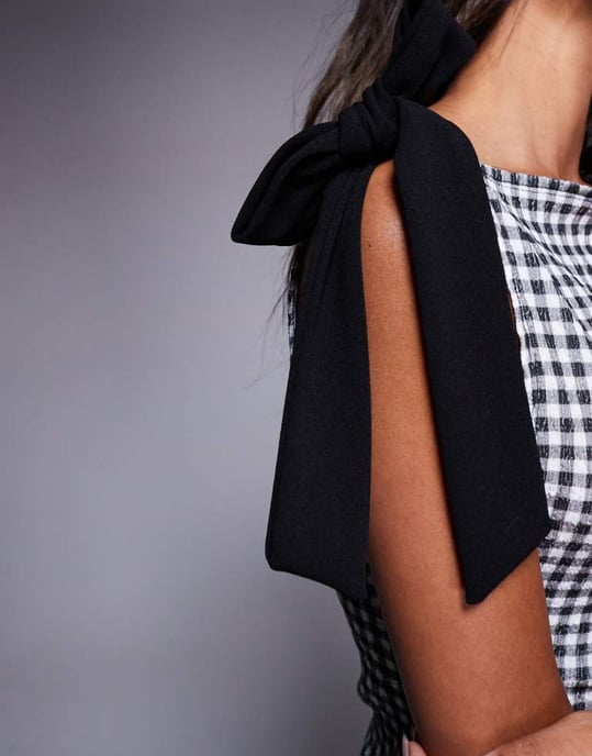 ASOS DESIGN strukturerad svart rosett axel rutigt mönster - Image 3