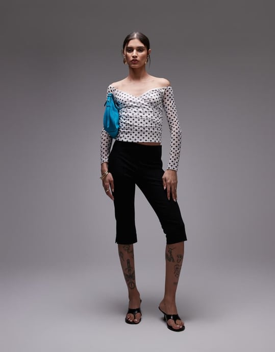 ASOS DESIGN mesh omwrap bardot-topp i vit med prickar - Image 3