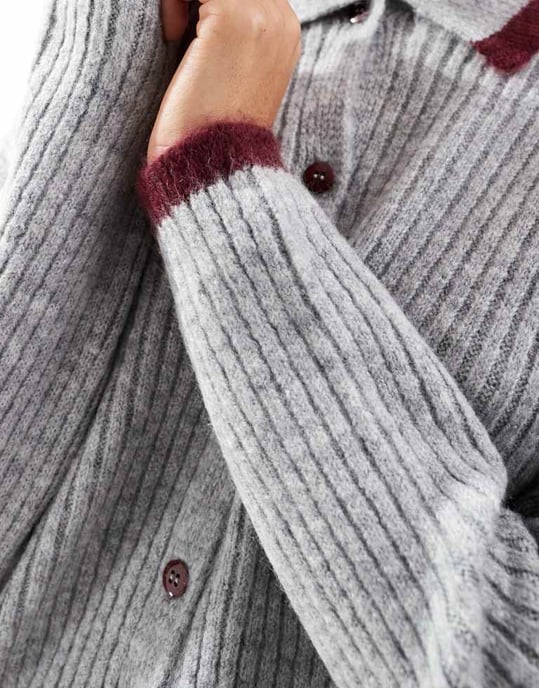ASOS DESIGN knäppd skjorta i stickad kvalitet med kontrasterande kantband i grått - Image 3