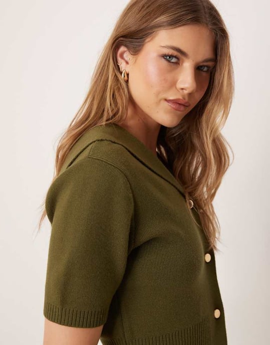 ASOS DESIGN kortärmad seglarkragekofta i khaki - Image 2