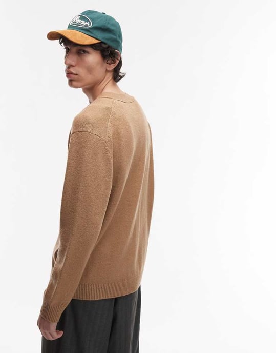 ARKET texturerad lättstickad cardigan i kamelbeige - Image 3