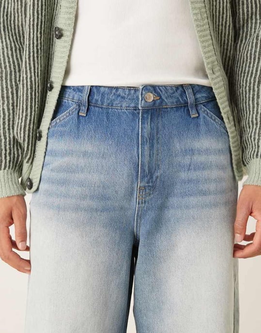 ASOS DESIGN super baggy med extrem sidoventilation i mid blue wash - Image 4