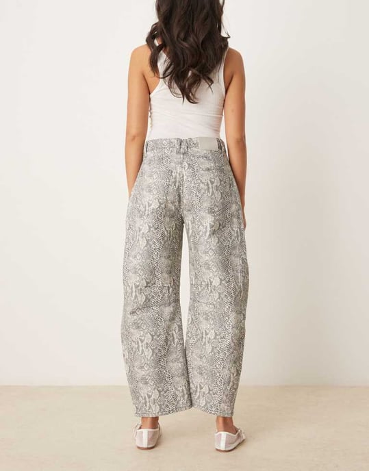 Free People good luck printed barrel jean in snake combo - Image 4