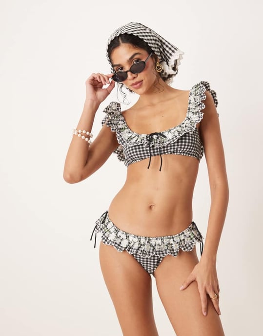 For Love & Lemons Daisy Lane Bikiniöverdel i mono gingham - Image 3
