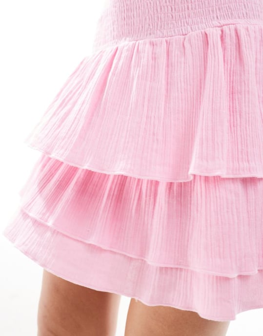 Esmee Exclusive tiered mini beach skirt in dusty pink - Image 4