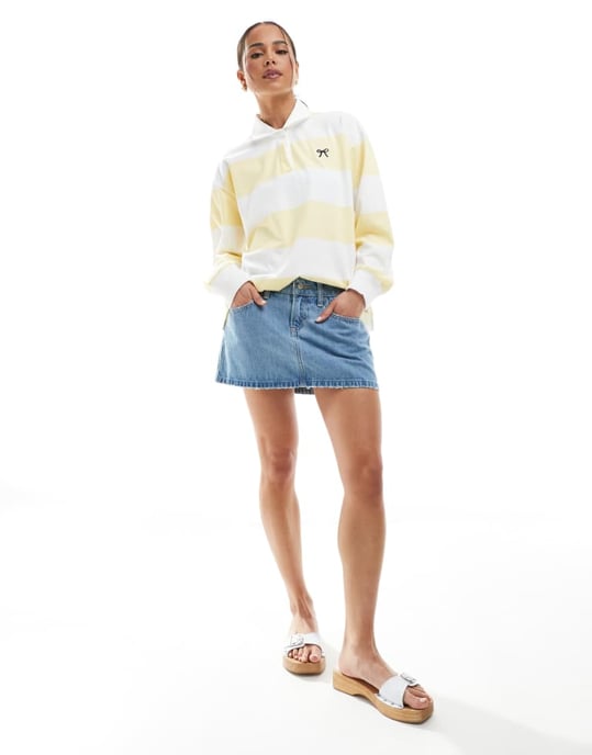Hollister låg midja mini fransad denimkjol i mellanblå tvätt - Image 2