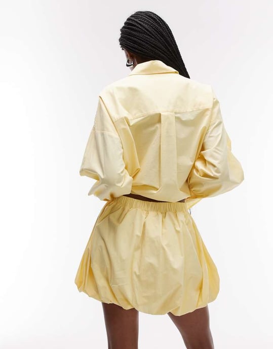 ASOS DESIGN puffärmad minikjol i smörmjölk - Image 2