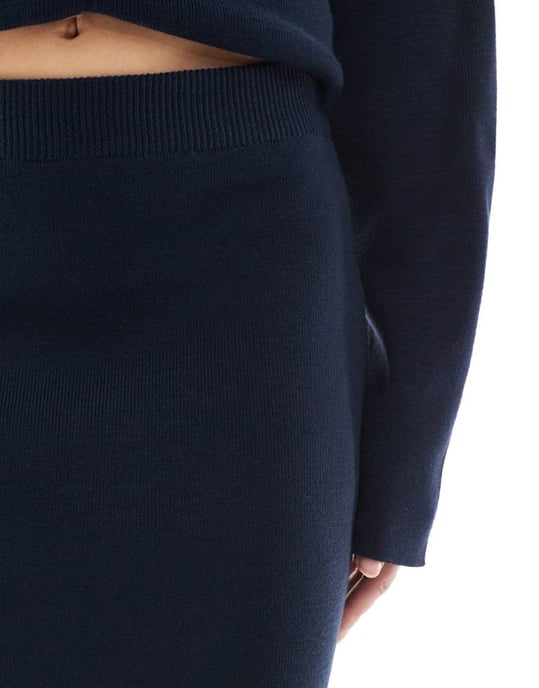 ASOS DESIGN stickad strukturerad minikjol i marinblått - Image 4