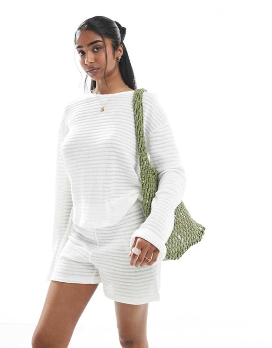 Pieces mix and match självrandiga stickade shorts i off-white - Image 2