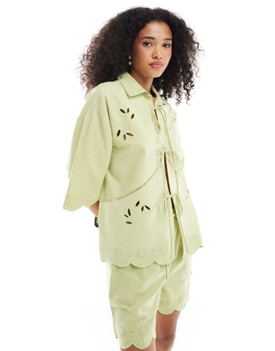 Native Youth scallop edge linen shorts in sage green - Image 2