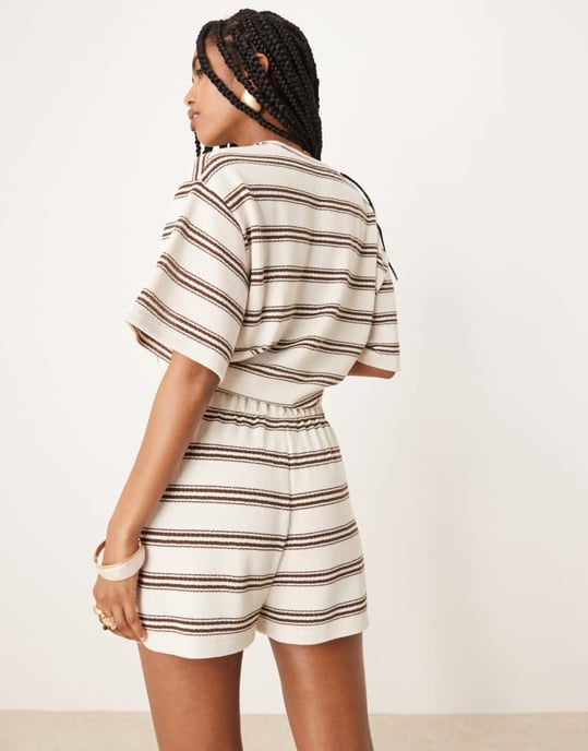 ASOS DESIGN mini short co-ord i chokladrand - Image 2