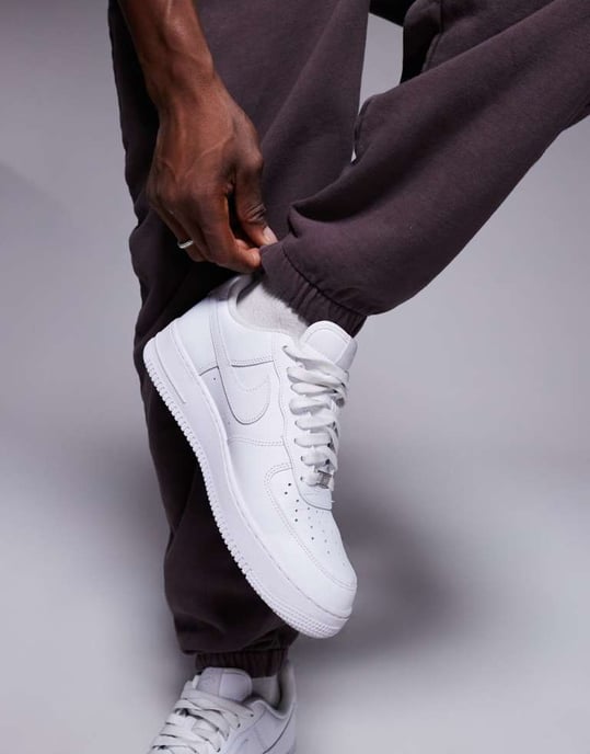 ASOS DESIGN oversized joggers i tvättad mörkbrun - Image 4