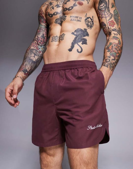 ASOS DESIGN badshorts i medellängd med broderi i vinröd - Image 3