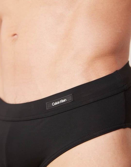 Calvin Klein baddräkt i svart - Image 3