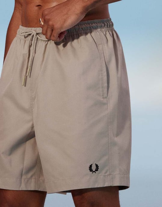 Fred Perry badbyxor i ljusbeige - Image 4