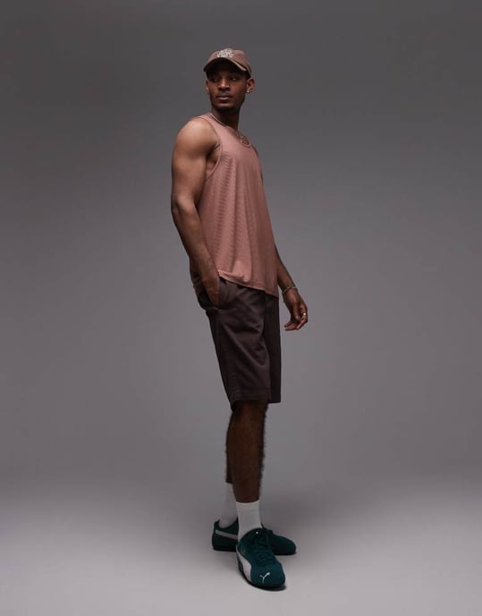 Topman finrandig väst i brunt - Image 3