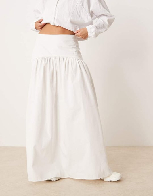 ASOS DESIGN maxikjol med låg midja i vitt - Image 2