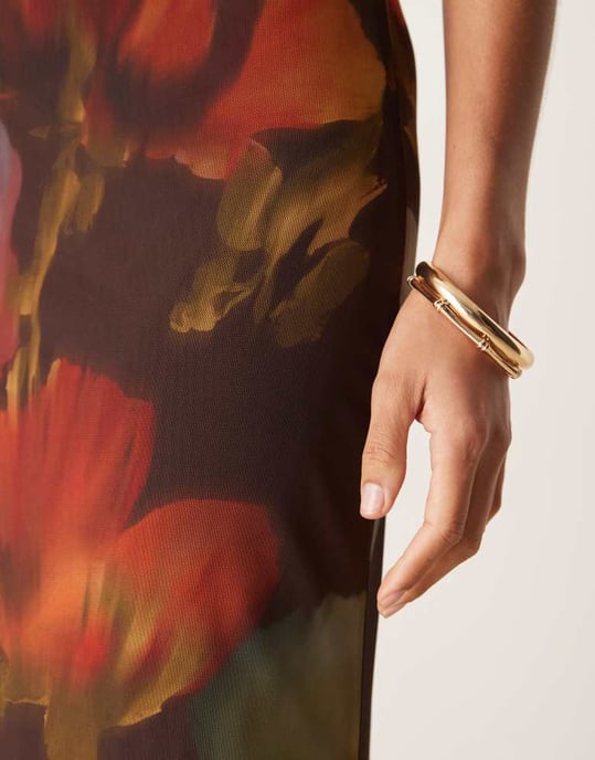 ASOS DESIGN mesh blur blommig tryckt låg midja maxikjol i brun - Image 4