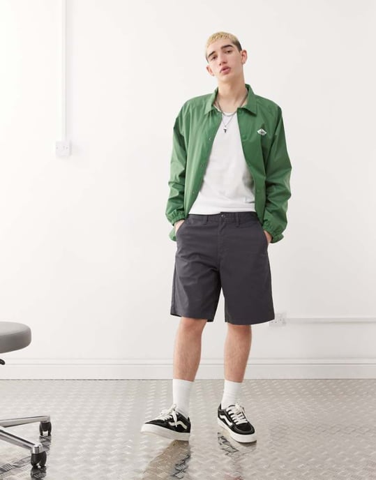 Vans autentiska avslappnade chino-shorts i mörkgrått - Image 1