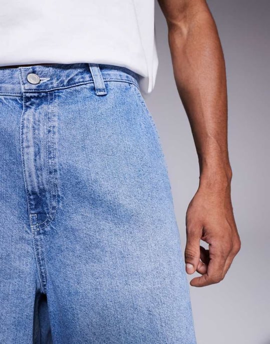 ASOS DESIGN långlängds denimshorts i ljus tvättad blå - Image 3
