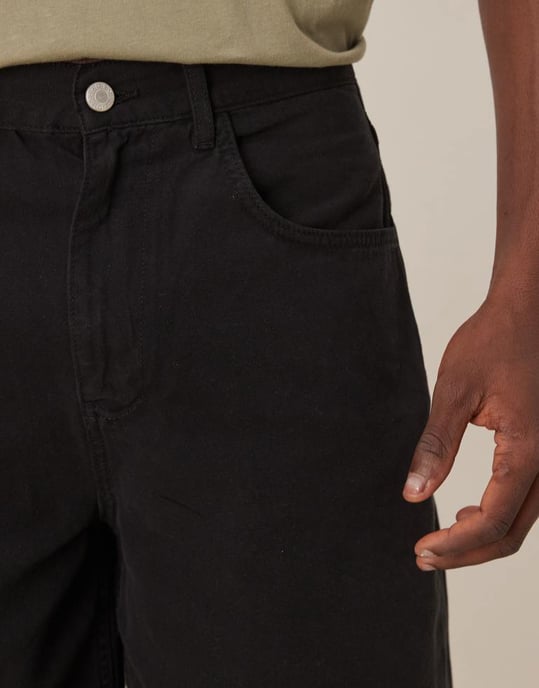 ASOS DESIGN långa snickarshorts i svart - Image 4