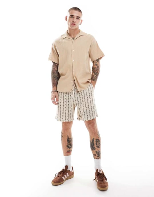 Cotton On shorts i naturlig rand - Image 1