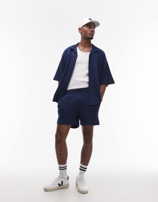 Topman oversized passform våfflade shorts i marinblå - Image 1