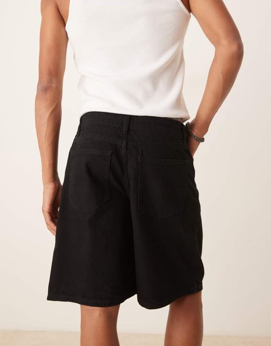 ASOS DESIGN midi längd vida denimshorts med knytning framtill i svart tvätt - Image 4