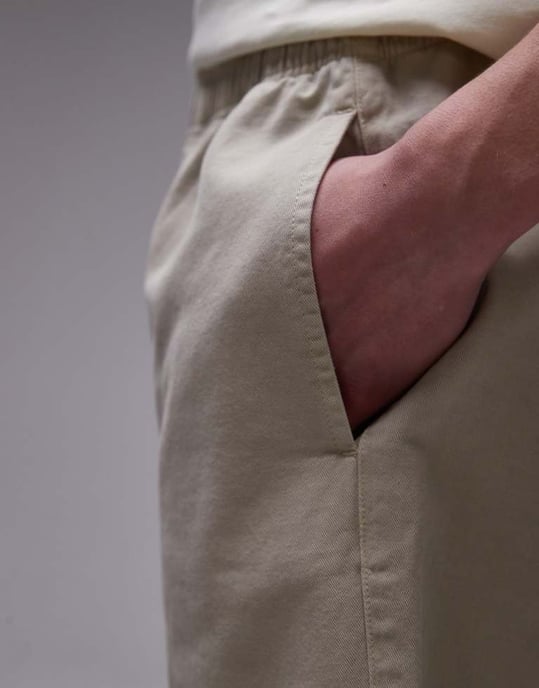 Topman tvättad bomullschinoshorts i sten - Image 3